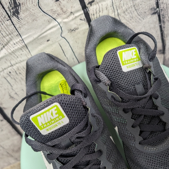 Women's Nike 8.5 - Picture 8 of 9